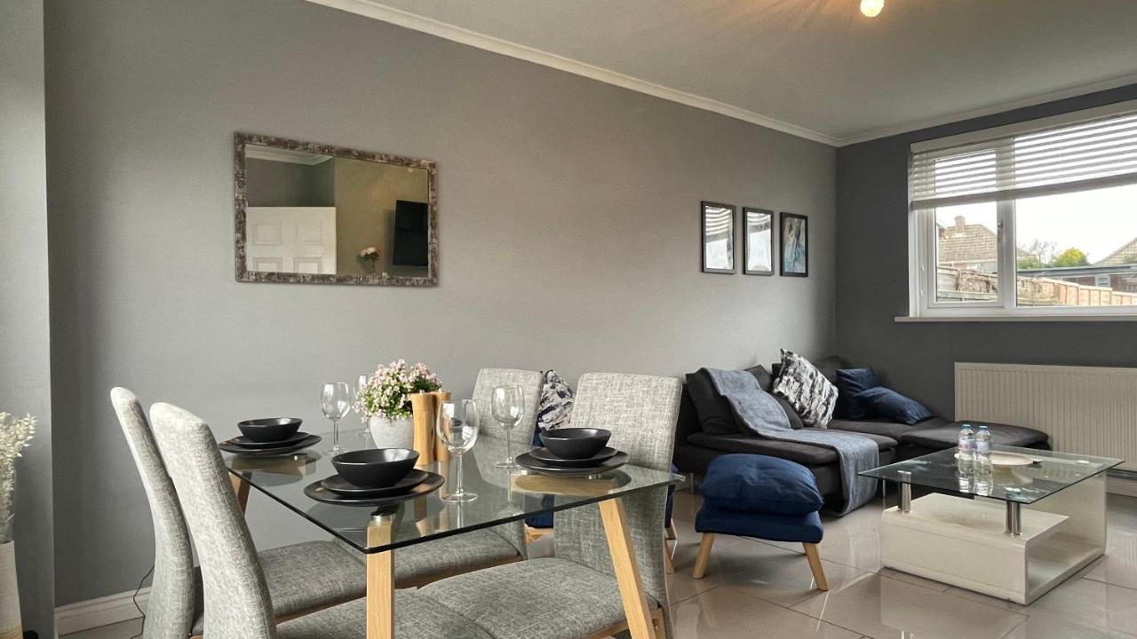 Fully Serviced Three Bed House In Durham Exteriér fotografie